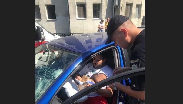 Нетрезвый марокканец снес женщину-пешехода в Харькове. Видео