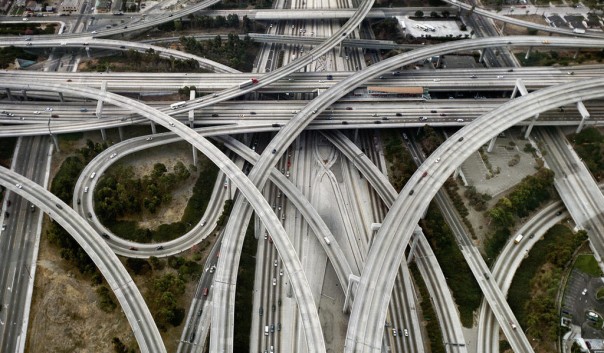 «Их нравы». Как на самом деле строят дороги в других странах