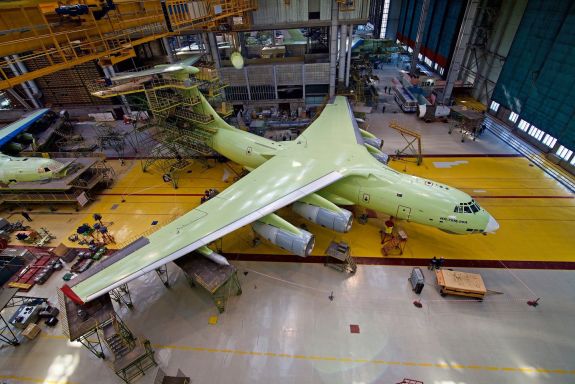 СМИ сообщили о массовом увольнении сотрудников ПАО "Ильюшин"