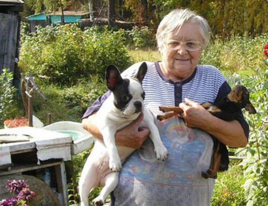 "Простите за все!": 83-летняя жительница Тулуна звонила внуку стоя по горло в воде