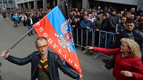 Эксперт рассказал, когда Россия может признать ДНР и ЛНР