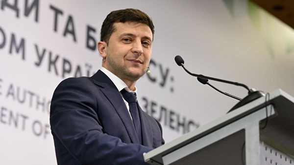 Зеленского попросили возобновить авиасообщение с Россией