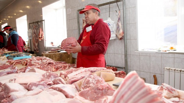Не в корову корм: бизнес предупредил о риске подорожания мяса