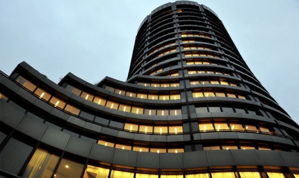 Центробанки зомбируют экономику. Валентин Катасонов