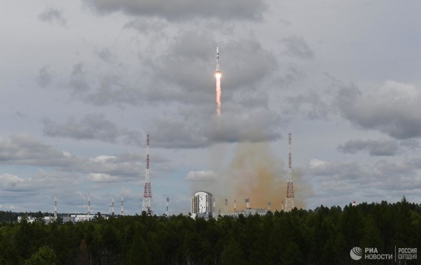 С космодрома Восточный стартовал "Союз-2.1б"