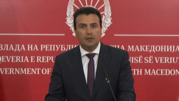 Неправильно поняли: премьер Северной Македонии не хочет в отставку из-за скандала с пранкерами