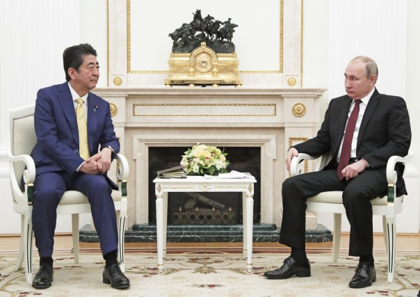 Путин вынуждает Абэ прекратить обсуждение вопроса принадлежности Курил