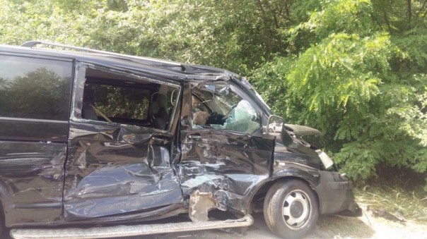 Три авто из кортежа президента устроили ДТП с автобусами, в которых ехали дети