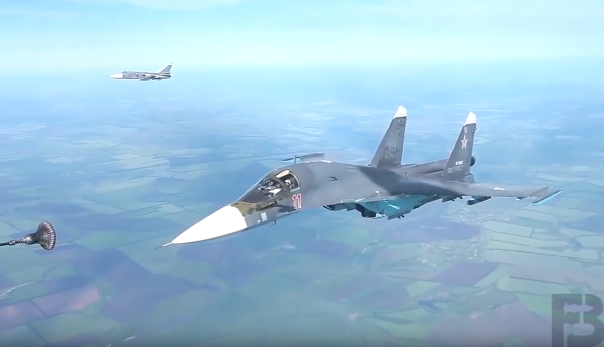 Россия впервые продаст бомбардировщики Су-34 за рубеж | Россия представила на авиавыставке в Дубае системы противодействия БЛА