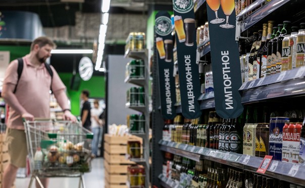 Минпромторг предложил разрешить ретейлерам не считать пиво алкоголем