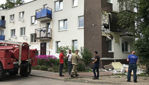 Под Петербургом у построенного для переселенцев дома рухнула стена