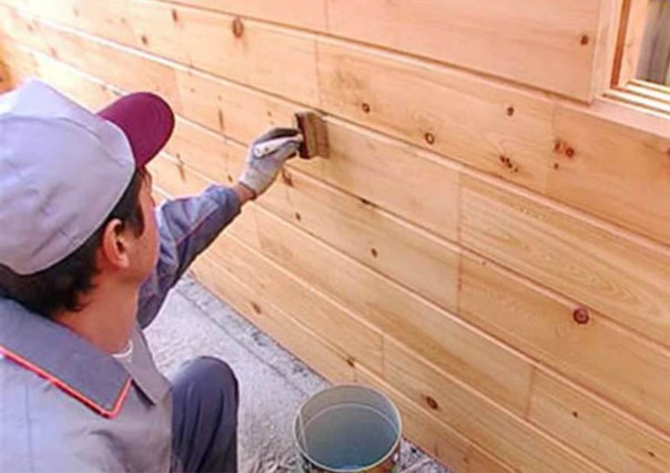 Зачем нужна грунтовка для дерева? Рекомендации по подготовке поверхности и нанесению.