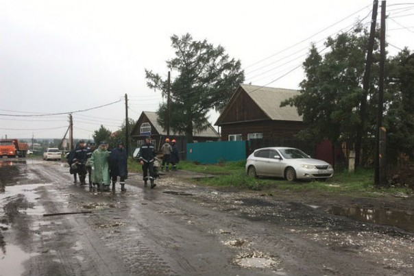 Наводнение в Иркутской области: из подтопленных районов эвакуированы более 1 тысячи человек