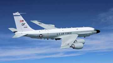 Самолеты НАТО провели разведку у российских границ