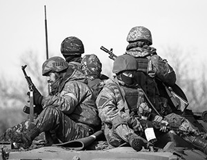 Украинская армия маскируется под сборище пьяниц и уголовников