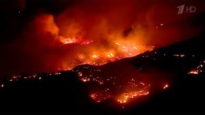 На испанском острове Гран-Канария из-за лесных пожаров эвакуированы более тысячи человек