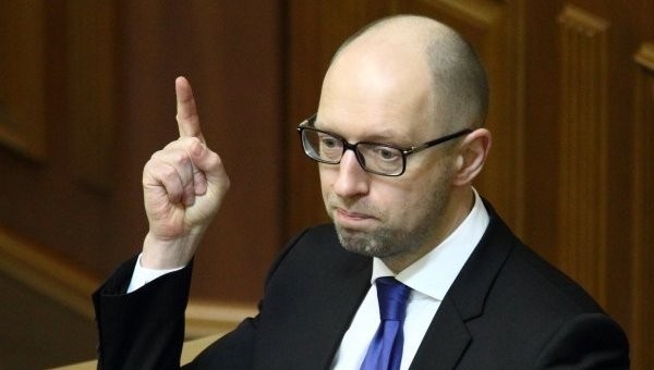 Сара - знойная женщина, мечта премьера!