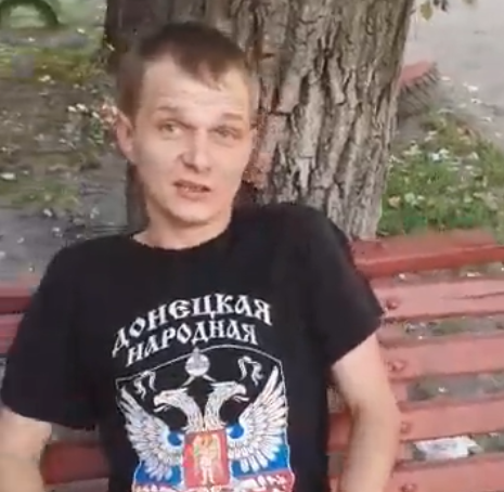 У нацозабоченных сорвало башню от футболки с символикой ДНР