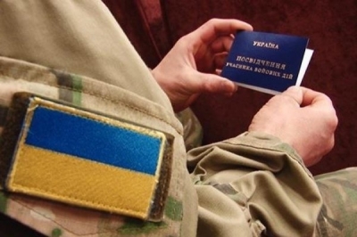 «Плохая примета и нечистая сила»: под Киевом водитель отказался пустить участника АТО первым в салон