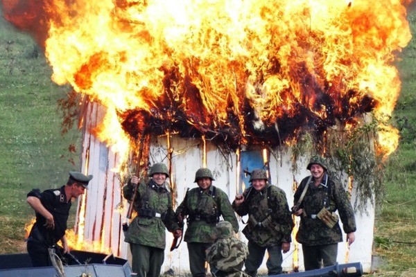 Показательный расстрел предателя Родины. Colonel Cassad