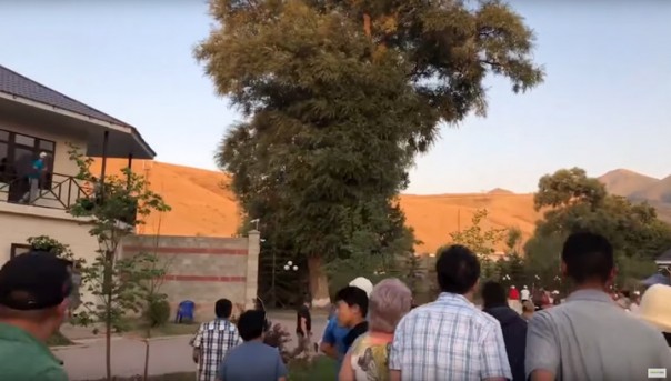 Первые раненые: появилось видео операции по задержанию экс-президента Атамбаева