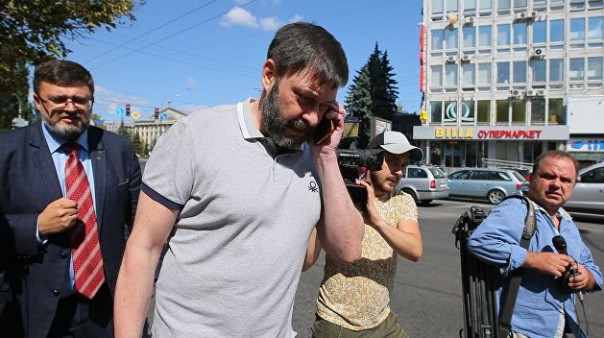 Вышинский в ближайшие минуты вылетит из Киева в Москву