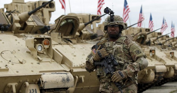 Чем «братство по оружию» Польши и США угрожает Европе