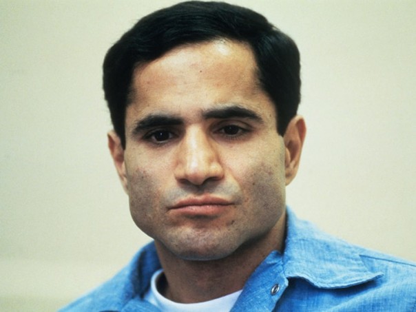 Убийцу Кеннеди ранили ножом в тюрьме