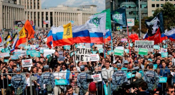 Калька с Гонконга: почему российские либералы стали внезапно религиозны
