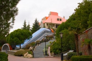Дача для генсека. Как отдыхали в Крыму советские лидеры?