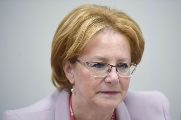 Скворцова заявила, что закон о продаже алкоголя с 21 года примут до декабря