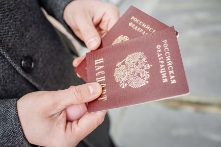 В Подмосковье нашли свалку с копиями паспортов россиян