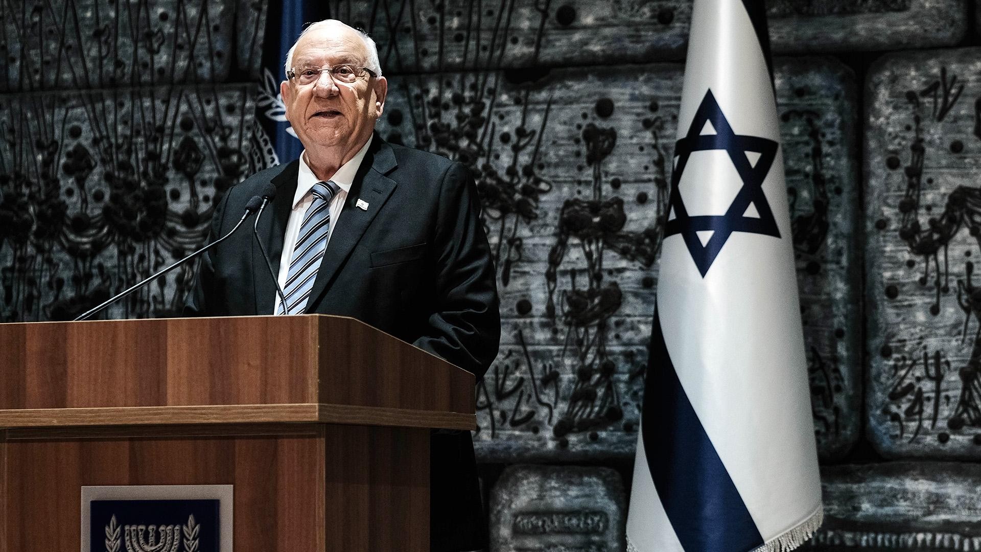 Премьер израиля лапид фото. Партии израиля. Лапид израильский политик. Лидер партии израиля. Компартия израиля.