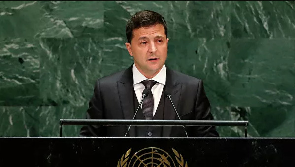 Зеленский рассказал, о чем говорил с Лавровым