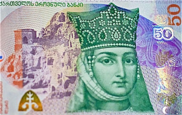 Нацбанк Грузии забил тревогу: кому после оттока российских туристов нужен лари? Теперь только грузинам