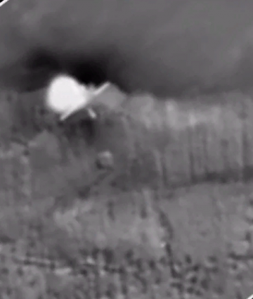 Спутниковые снимки Бука, сбившего MH17