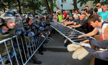 О настоящей и ненастоящей демократии: протесты в Москве и Гонконге – что общего?