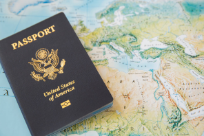 Американские власти решили лишать паспортов своих граждан