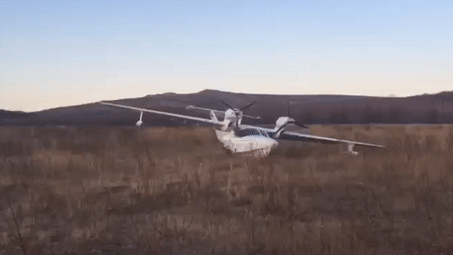 В Магаданской области самолёт-амфибия жёстко сел сразу после взлёта – видео