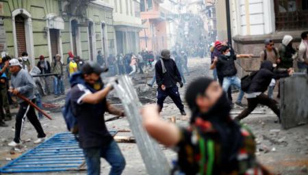 Эквадор: Месторождения нефти захвачены, нефтепровод остановил работу | Демонстранты захватили здание Национальной ассамблеи Эквадора