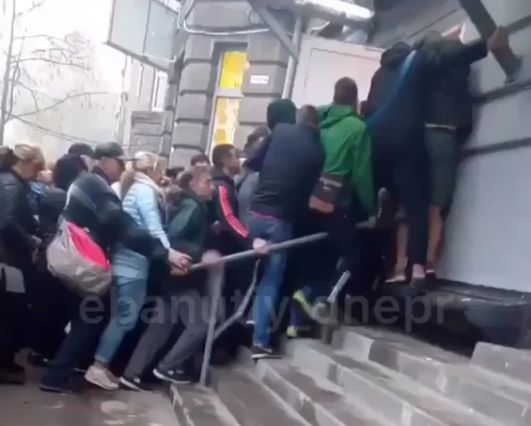 Ломайте двери: Новая коллекция "Секонд-хенд" от лучших европейских производителей на б/Украине.