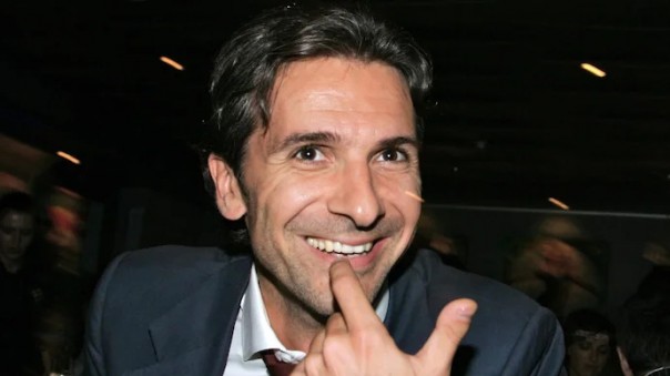 Полковник ФСБ Черкалин получал взятки прямо у входа на работу