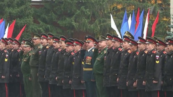 75 лет назад в Москве появилось легендарное Суворовское военное училище