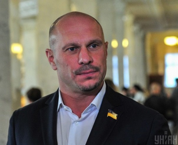 Кива спалился за просмотром порнушки в сессионном зале (Видео)