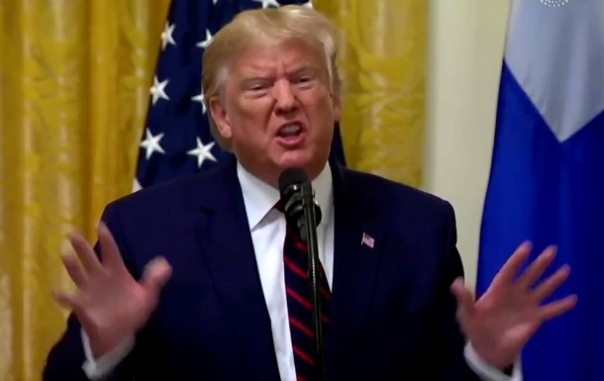 Трамп накричал на репортера за вопрос об Украине