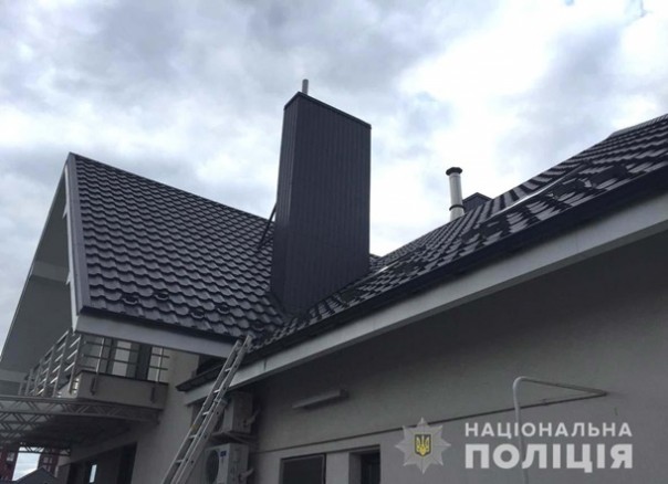 В дом депутата в Ровно бросили гранату