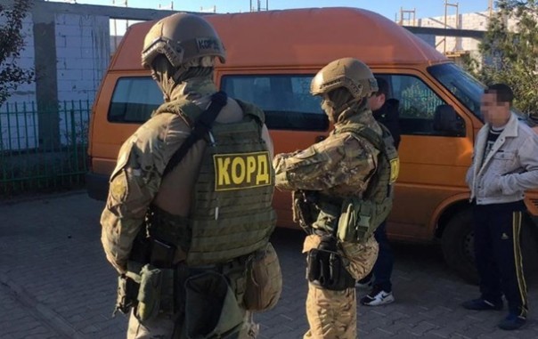 На Запорожье директор интерната сдавал детей "в аренду" как рабочую силу