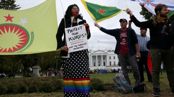 Times: Россия спешит занять позиции, оставленные США в Сирии