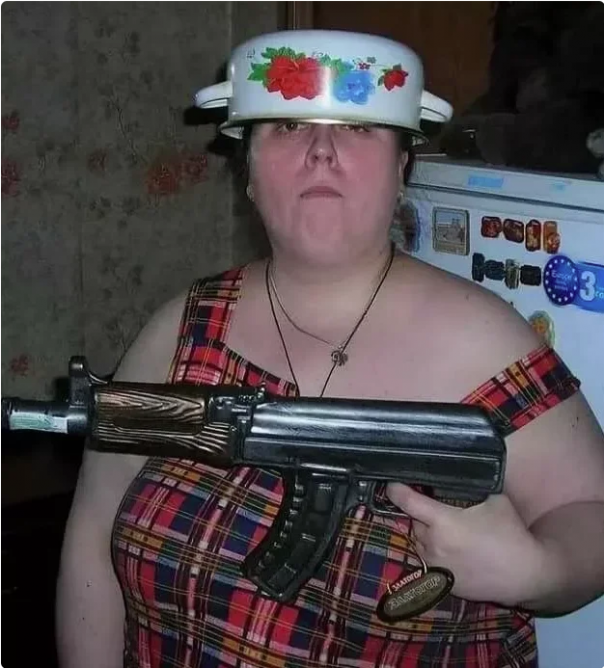 Пообщался с украинкой в чатрулетке. Почему она ненавидит нас