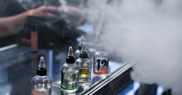 В Госдуму внесли проект о приравнивании вейпов к сигаретам